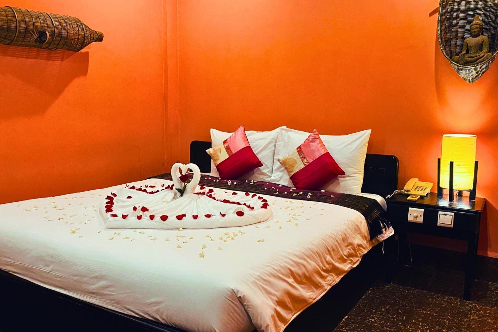 Golden Butterfly Villa Сиемрип Экстерьер фото