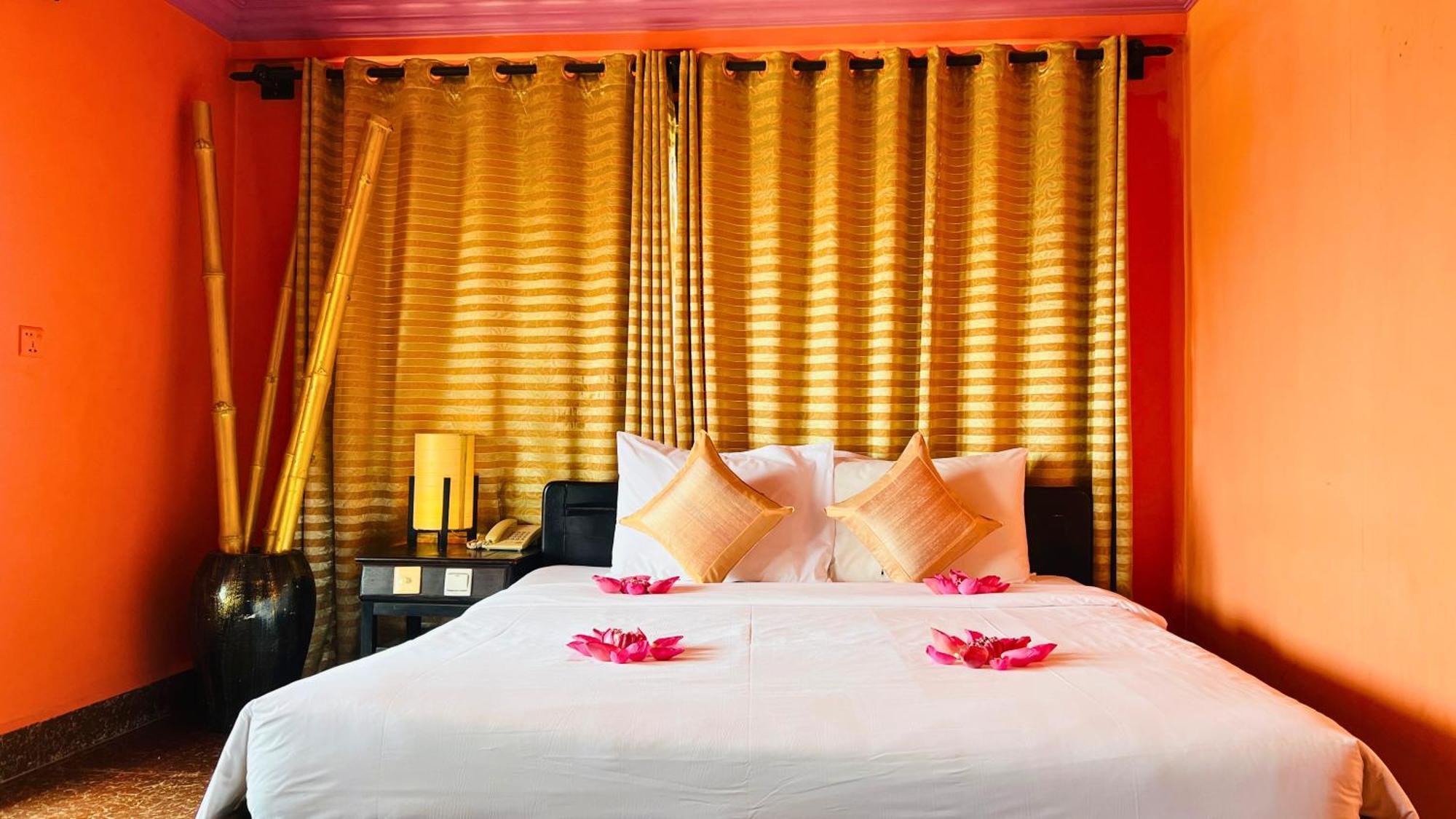 Golden Butterfly Villa Сиемрип Экстерьер фото